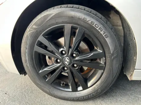 HYUNDAI Elantra 2.0 16V 4P FLEX SPECIAL EDITION AUTOMTICO, Foto 12