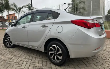 HYUNDAI HB 20 Sedan 1.6 16V 4P FLEX COMFORT PLUS AUTOMTICO, Foto 3