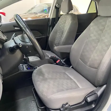 HYUNDAI HB 20 Sedan 1.6 16V 4P FLEX COMFORT PLUS, Foto 7