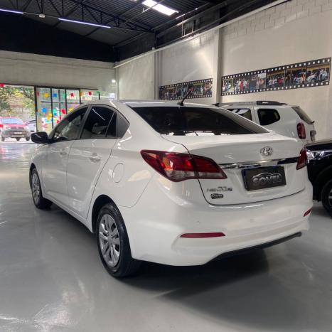 HYUNDAI HB 20 Sedan 1.0 12V 4P FLEX COMFORT PLUS, Foto 4