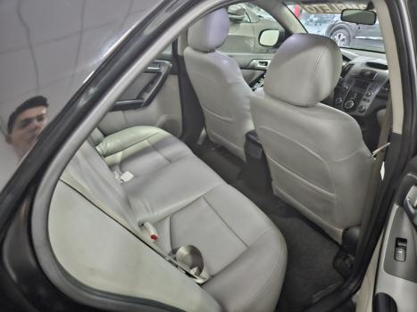 KIA Cerato Sedan 1.6 16V 4P EX, Foto 4