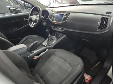 KIA Sportage 2.0 16V 4P LX, Foto 2
