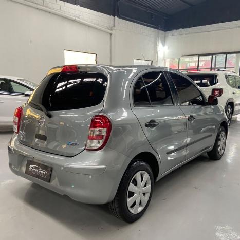 NISSAN March 1.0 12V 4P S FLEX, Foto 4