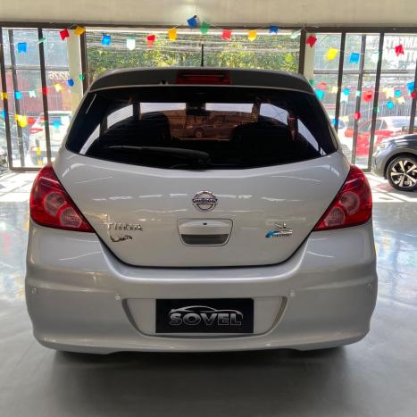 NISSAN Tiida Hatch 1.8 16V 4P SL FLEX AUTOMTICO, Foto 4
