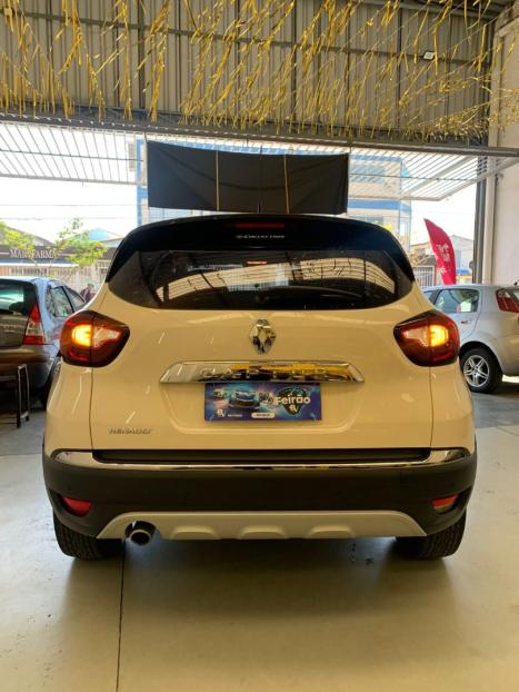RENAULT Captur 1.6 16V 4P FLEX SCE INTENSE X-TRONIC CVT, Foto 6