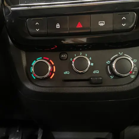 RENAULT Kwid 1.0 12V 4P SCE FLEX INTENSE, Foto 11