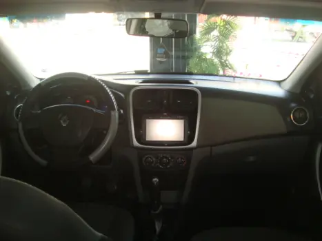 RENAULT Logan 1.0 12V 4P FLEX SCE EXPRESSION, Foto 6