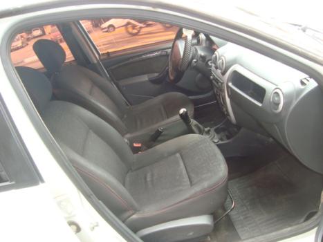 RENAULT Sandero 1.6 4P VIBE, Foto 4