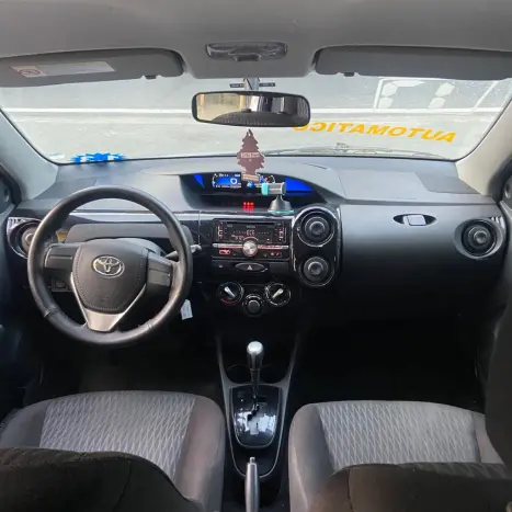 TOYOTA Etios Hatch 1.3 16V 4P FLEX X AUTOMTICO, Foto 23