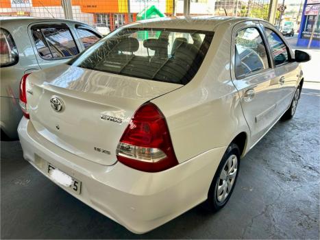 TOYOTA Etios Sedan 1.5 16V 4P FLEX XS AUTOMTICO, Foto 3