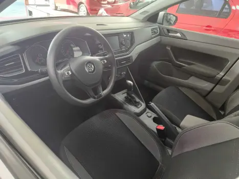 VOLKSWAGEN Virtus 1.0 4P 200 TSI FLEX COMFORTLINE AUTOMTICO, Foto 6