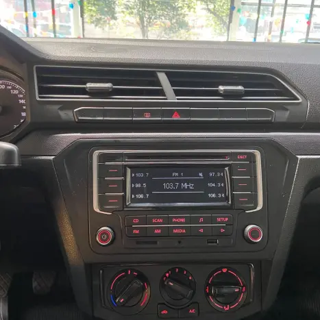 VOLKSWAGEN Voyage 1.0 4P FLEX, Foto 13