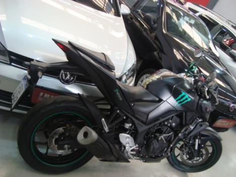 YAMAHA MT-03 300 ABS, Foto 3