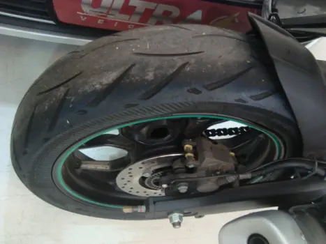 YAMAHA MT-03 300 ABS, Foto 4