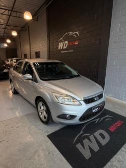 FORD Focus Sedan 2.0 16V 4P