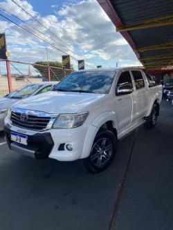 TOYOTA Hilux Caminhonete 2.7 16V 4P SRV FLEX 4X4  CABINE DUPLA AUTOM�TICO