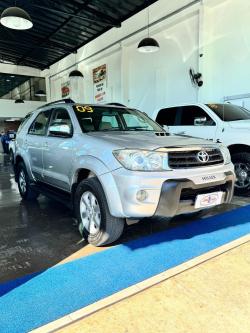 TOYOTA Hilux SW4 3.0 16V 4P SRV 4X4 7 LUGARES TURBO DIESEL AUTOM�TICO