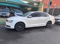 VOLKSWAGEN Jetta 2.0 4P FLEX CONFORTLINE TIPTRONIC AUTOMÁTICO VOLKSWAGEN Jetta 2.0 4P FLEX CONFORTLINE TIPTRONIC AUTOMÁTICO