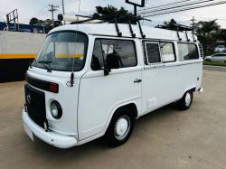 VOLKSWAGEN Kombi 1.4 FLEX STD 9 LUGARES