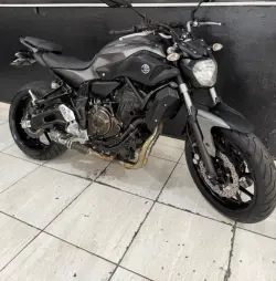 YAMAHA MT-07 700 