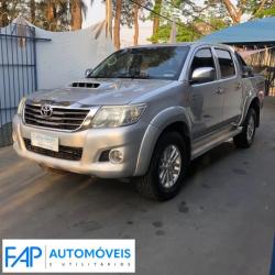 TOYOTA Hilux Caminhonete 2.8 16V 4P SR 4X4 DIESEL CABINE DUPLA AUTOMTICO