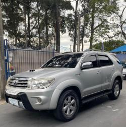 TOYOTA Hilux SW4 3.0 16V 4P SRV 4X4 7 LUGARES TURBO DIESEL AUTOMTICO