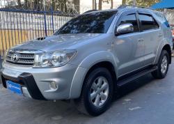 TOYOTA Hilux SW4 3.0 16V 4P SRV 4X4 7 LUGARES TURBO DIESEL AUTOMTICO
