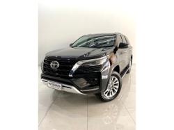 TOYOTA Hilux SW4 