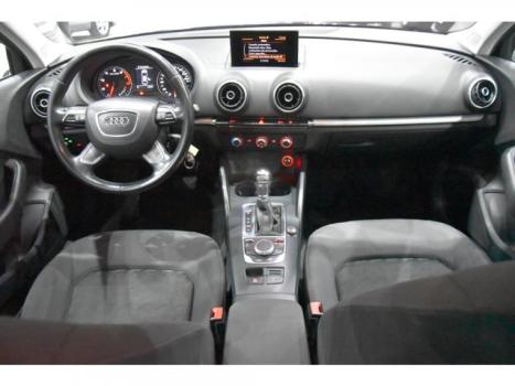 AUDI A3 1.4 16V 4P TFSI ATTRACTION S-TRONIC AUTOM�TICO, Foto 3