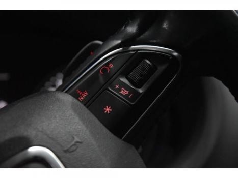 AUDI A3 1.4 16V 4P TFSI ATTRACTION S-TRONIC AUTOM�TICO, Foto 8