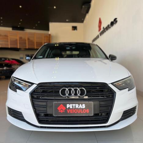 AUDI A3 1.4 16V 4P TFSI SPORTBACK AMBIENTE S-TRONIC AUTOM�TICO, Foto 2