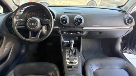 AUDI A3 1.4 16V 4P TFSI ATTRACTION S-TRONIC AUTOM�TICO, Foto 4