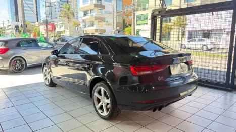 AUDI A3 1.4 16V 4P TFSI ATTRACTION S-TRONIC AUTOM�TICO, Foto 9