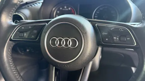 AUDI A3 1.4 16V 4P TFSI ATTRACTION S-TRONIC AUTOM�TICO, Foto 14