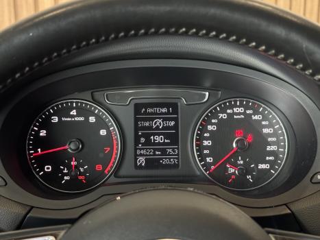 AUDI Q3 1.4 4P 35 TFSI BLACK S LINE S-TRONIC AUTOM�TICO, Foto 8