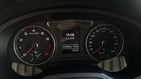 AUDI Q3 1.4 4P TFSI AMBIENTE S-TRONIC AUTOM�TICO, Foto 5