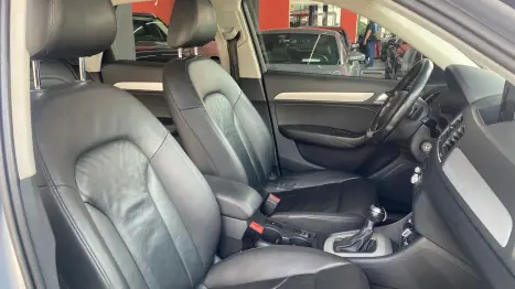 AUDI Q3 1.4 4P TFSI AMBIENTE S-TRONIC AUTOM�TICO, Foto 6