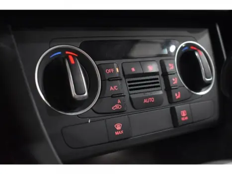 AUDI Q3 2.0 4P TFSI AMBIENTE QUATTRO S-TRONIC AUTOMTICO, Foto 13
