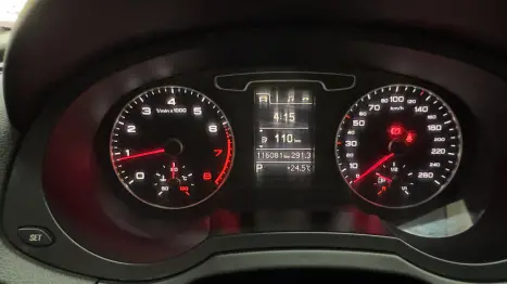 AUDI Q3 2.0 4P TFSI AMBITION QUATTRO S-TRONIC AUTOM�TICO, Foto 7