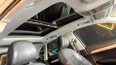 AUDI Q3 2.0 4P TFSI AMBITION QUATTRO S-TRONIC AUTOM�TICO, Foto 17