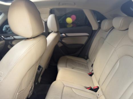 AUDI Q3 2.0 4P TFSI AMBIENTE QUATTRO S-TRONIC AUTOM�TICO, Foto 9