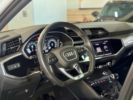 AUDI Q3 2.0 4P TFSI AMBITION QUATTRO S-TRONIC AUTOM�TICO, Foto 10