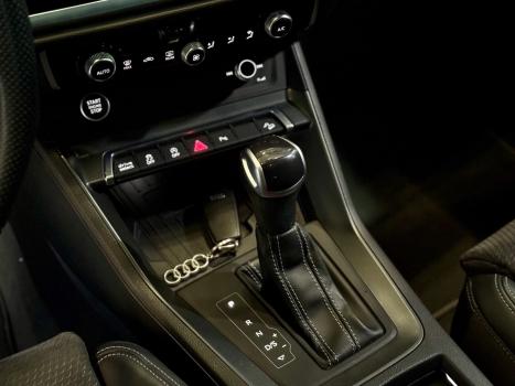 AUDI Q3 2.0 4P TFSI AMBITION QUATTRO S-TRONIC AUTOM�TICO, Foto 13