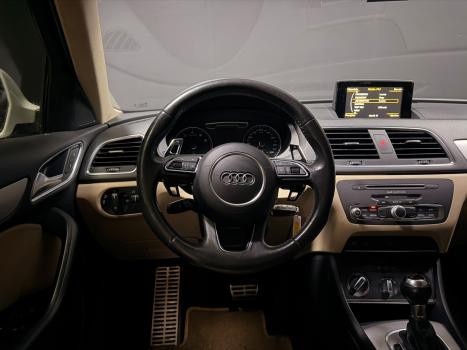AUDI Q3 2.0 4P TFSI ATTRACTION QUATTRO S-TRONIC AUTOM�TICO, Foto 9