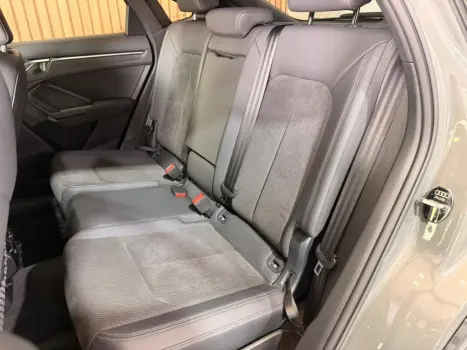 AUDI Q3 , Foto 18