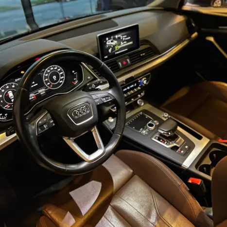 AUDI Q5 2.0 16V 4P TFSI PRESTIGE PLUS S-TRONIC AUTOM�TICO, Foto 10