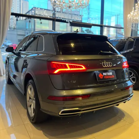 AUDI Q5 2.0 16V 4P TFSI PRESTIGE PLUS S-TRONIC AUTOM�TICO, Foto 20