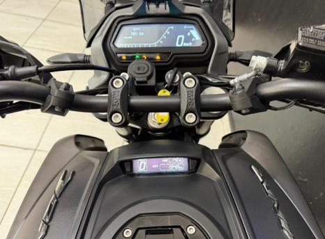 BAJAJ Dominar 400 , Foto 3