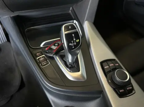 BMW 320I 2.0 16V 4P SPORT TURBO ACTIVE FLEX AUTOM�TICO, Foto 16