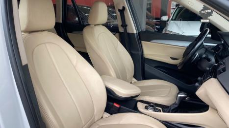 BMW X1 2.0 16V 4P S DRIVE 20I SPORT AUTOM�TICO, Foto 6